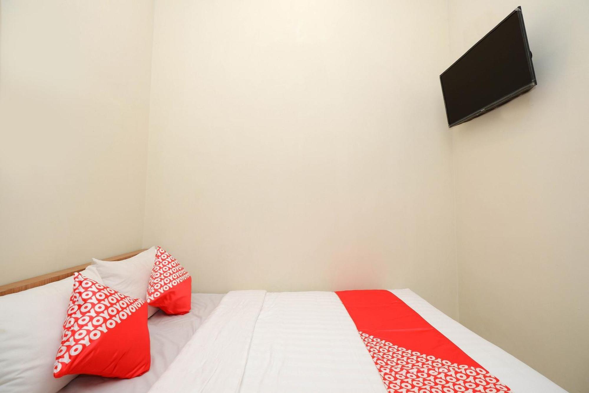 โอโย 1250 อุนตา เรสซิเดนซ์ Hotel เซอมารัง ภายนอก รูปภาพ
