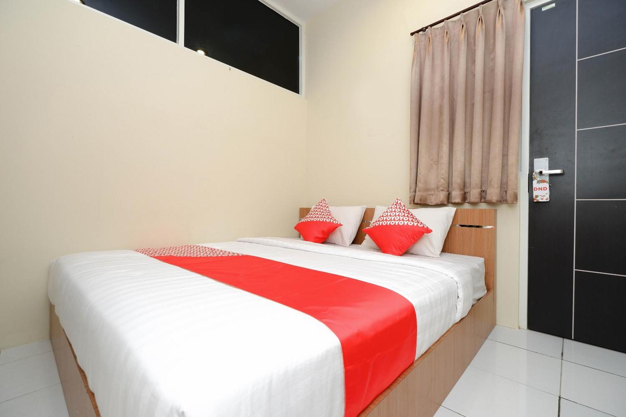 โอโย 1250 อุนตา เรสซิเดนซ์ Hotel เซอมารัง ภายนอก รูปภาพ